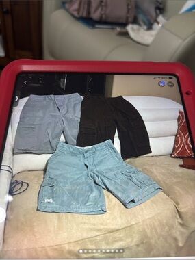 Men’s bundle of three 3 pr shorts all sz 30”w, brands are Riflessi, Denizen